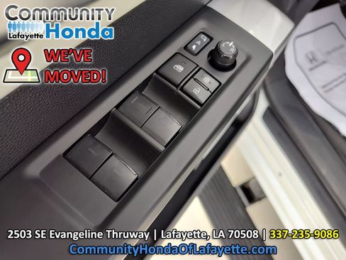 Used 2024 Toyota Sequoia Capstone AWD/4WD image 23