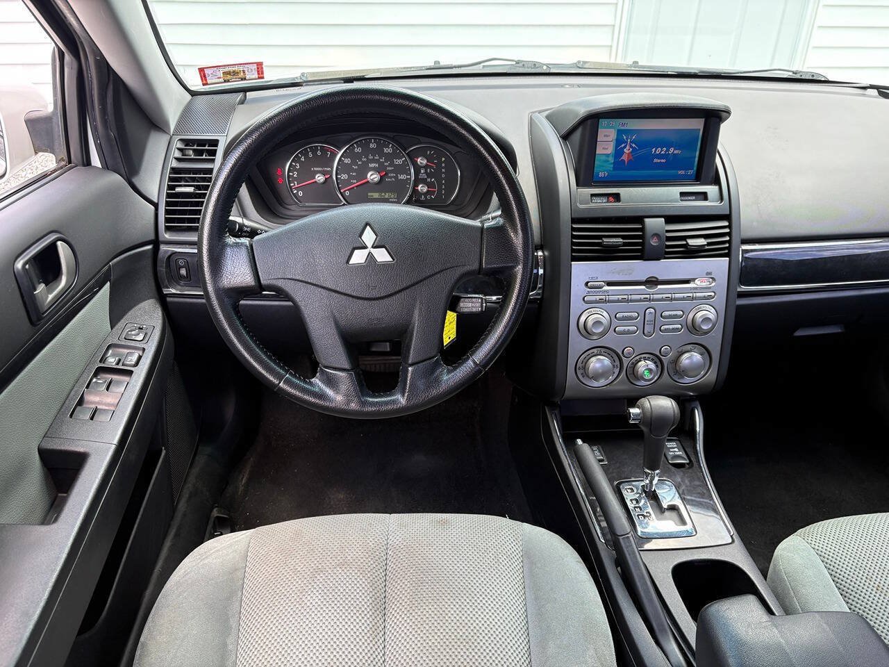Used 2010 Mitsubishi Galant SE FWD image 10
