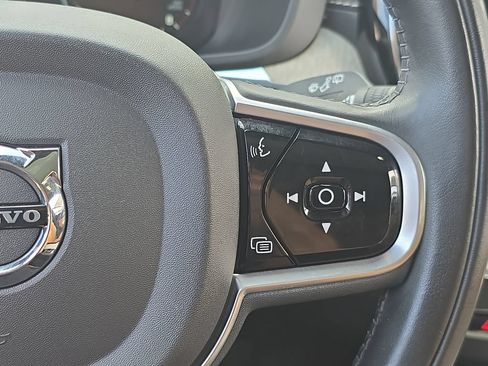 Used 2020 Volvo XC60 T5 Inscription FWD image 21
