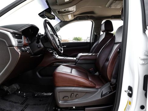 Used 2020 Chevrolet Suburban Premier w/ 6.2L Performance Package image 3