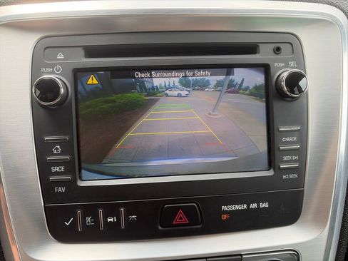 Used 2014 GMC Acadia SLT FWD image 17