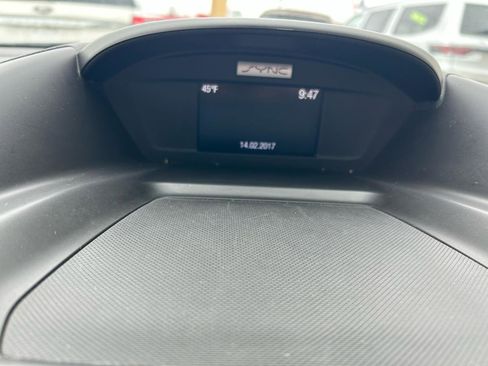 Used 2017 Ford Escape SE image 22