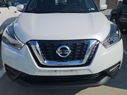 Used 2018 Nissan Kicks SV w/ Exterior Electronics Package