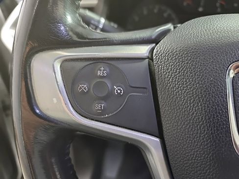 Used 2018 GMC Acadia SLE FWD image 34