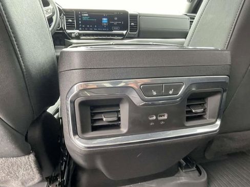 Certified 2025 Chevrolet Silverado 1500 LTZ AWD/4WD image 12