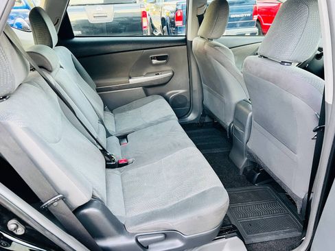 Used 2014 Toyota Prius V Three FWD image 14