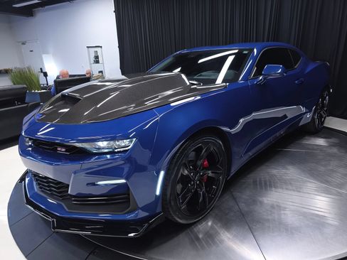 Used 2023 Chevrolet Camaro SS RWD image 11