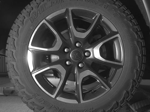 Used 2025 Jeep Compass Trailhawk AWD/4WD image 15
