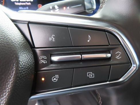 Certified 2025 Chevrolet Suburban Premier image 17