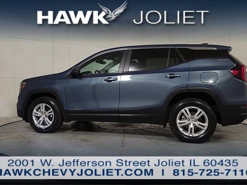 Used 2024 GMC Terrain SLE AWD/4WD image 5