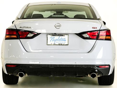 Used 2024 Nissan Altima 2.5 SR FWD image 7