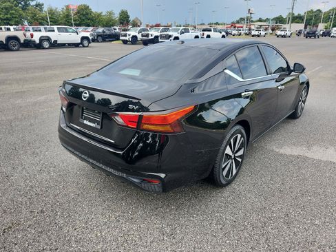Used 2022 Nissan Altima 2.5 SV FWD image 3