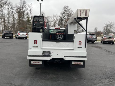 Used 2021 Chevrolet Silverado 3500 W/T w/ WT Fleet Convenience Package image 4