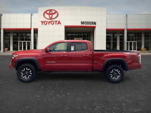 Certified 2022 Toyota Tacoma TRD Off-Road w/ Technology Package AWD/4WD image 7