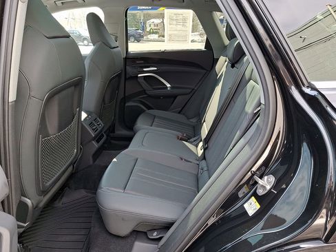 Certified 2025 Audi Q5 Premium Plus w/ Premium Plus image 10