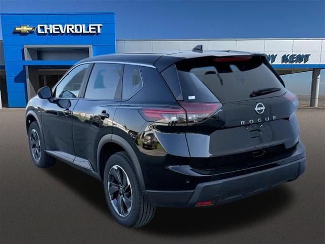 Used 2025 Nissan Rogue SV FWD image 33