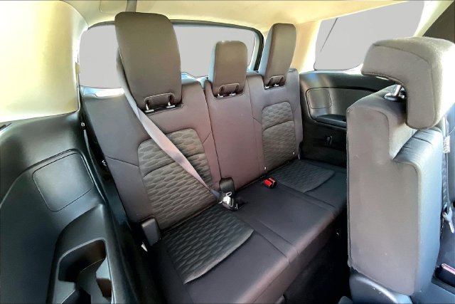 Used 2024 Nissan Pathfinder S AWD/4WD image 18