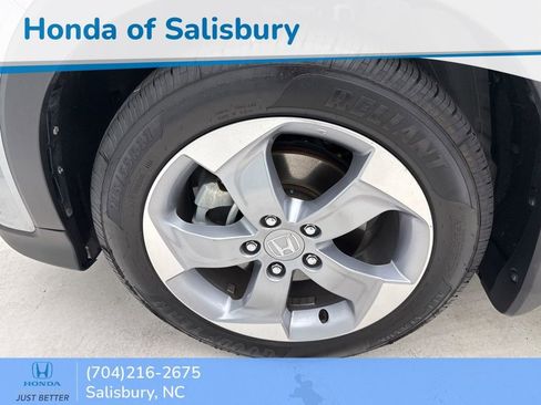 Certified 2022 Honda HR-V LX image 4