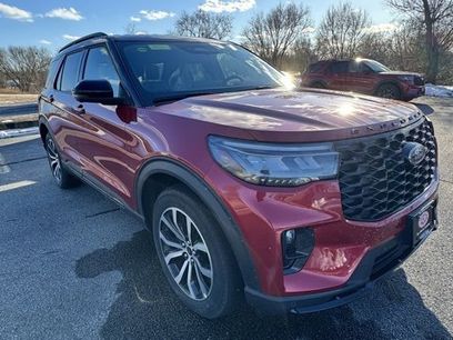 New 2025 Ford Explorer ST-Line