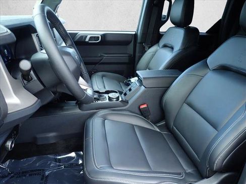 New 2026 Ford Bronco Outer Banks w/ Sasquatch Package AWD/4WD image 11