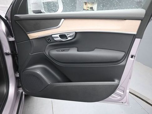 New 2026 Volvo XC90 B6 Plus w/ Protection Package AWD/4WD image 32