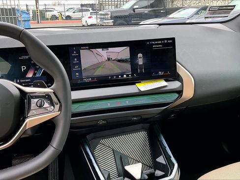 Used 2025 BMW X3 xDrive30i w/ Convenience Package image 9