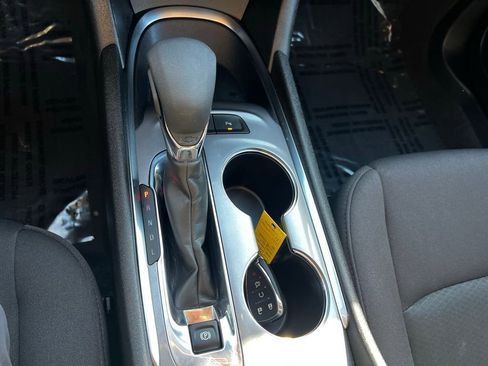 Used 2024 Chevrolet Malibu LT image 33