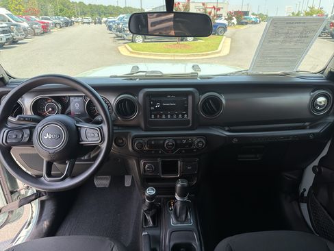 Used 2023 Jeep Wrangler Sport AWD/4WD image 25