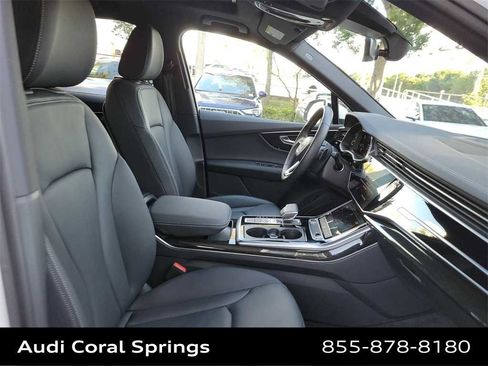 Certified 2025 Audi Q7 3.0T Premium w/ Convenience Package image 22