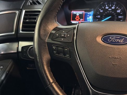 Used 2018 Ford Explorer Limited AWD/4WD image 30