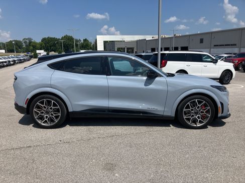 Certified 2025 Ford Mustang Mach-E GT AWD/4WD image 4