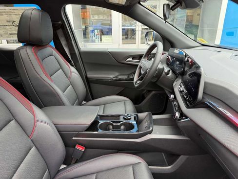 New 2026 Chevrolet Equinox RS AWD/4WD image 40