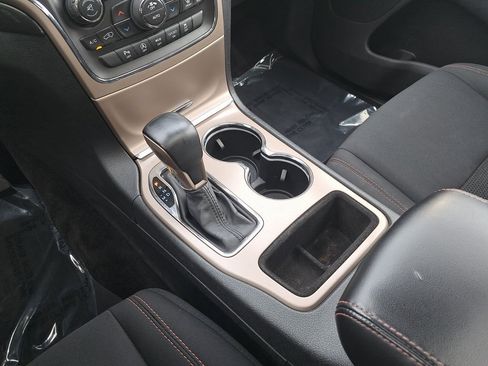 Used 2016 Jeep Grand Cherokee Laredo 75th Anniversary image 24