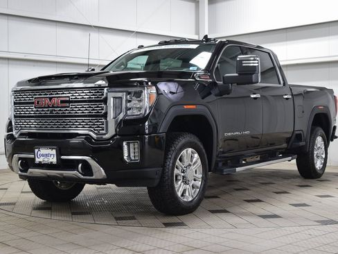 Used 2023 GMC Sierra 2500 Denali w/ Denali Ultimate Package image 3