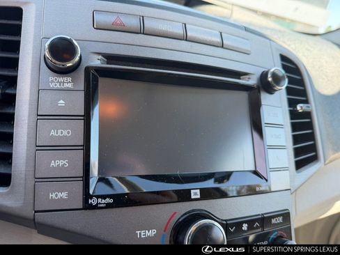 Used 2015 Toyota Venza Limited image 10