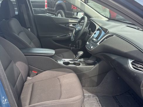 Used 2024 Chevrolet Malibu LT FWD image 22