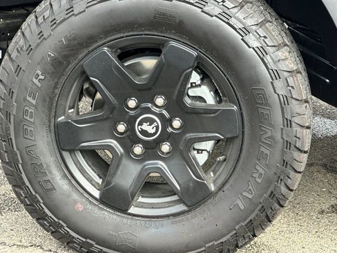 New 2025 Ford Bronco Big Bend w/ Black Diamond Package image 31