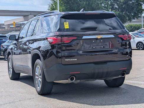 Used 2023 Chevrolet Traverse LT image 4