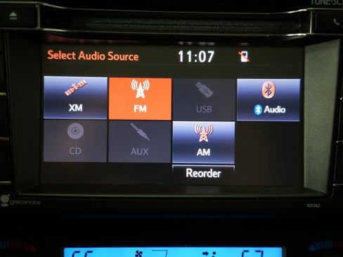 Used 2017 Toyota RAV4 XLE image 22