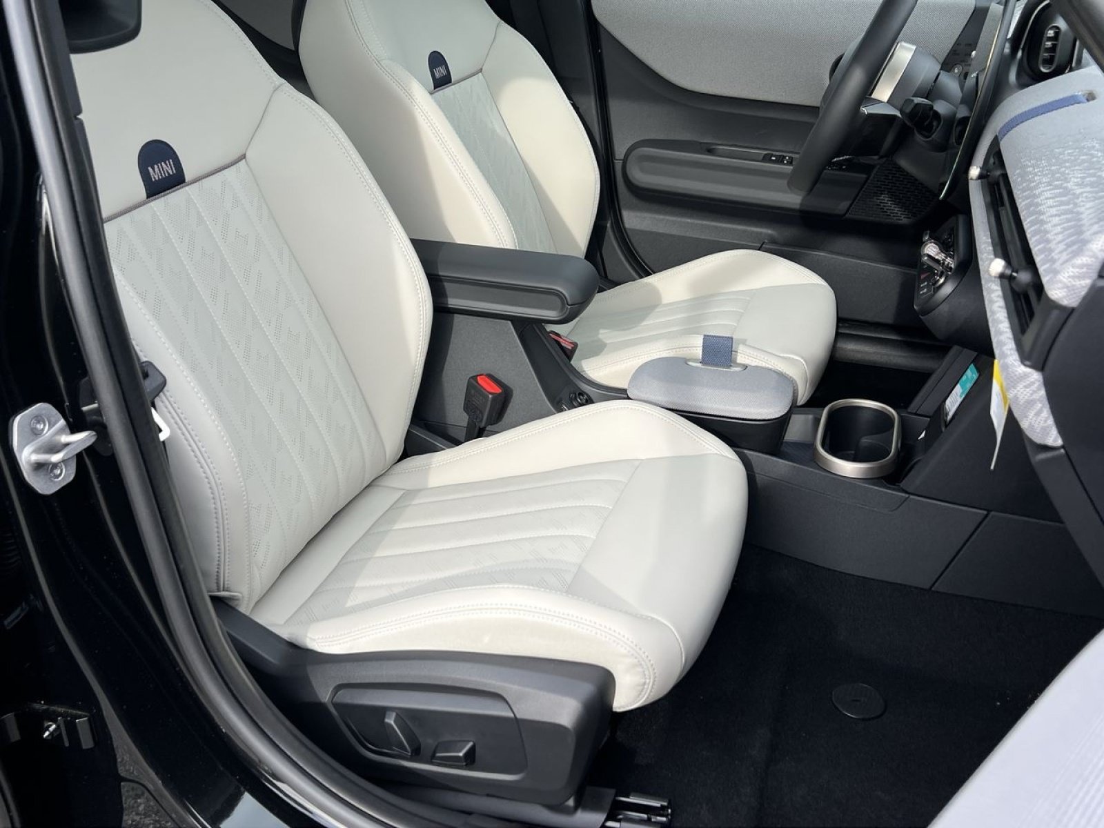 New 2026 MINI Cooper S FWD image 26