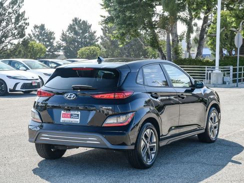 Used 2023 Hyundai Kona SEL w/ Cargo Package FWD image 9