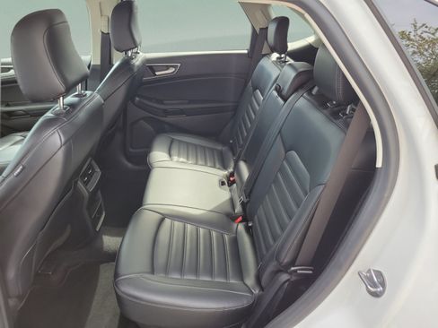 Used 2024 Ford Edge SEL AWD/4WD image 13
