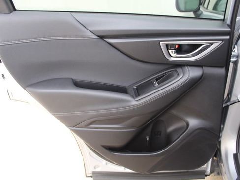 Used 2020 Subaru Forester Premium image 32