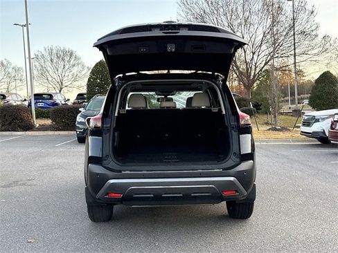 Used 2023 Nissan Rogue SL image 15