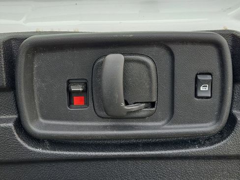 Used 2024 GMC Savana 2500 w/ Driver Convenience Package image 35