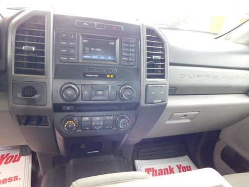 Used 2017 Ford F250 XL w/ Power Equipment Group image 14