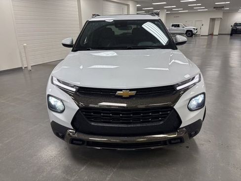 Used 2021 Chevrolet TrailBlazer ACTIV w/ Sun and Liftgate Package image 3