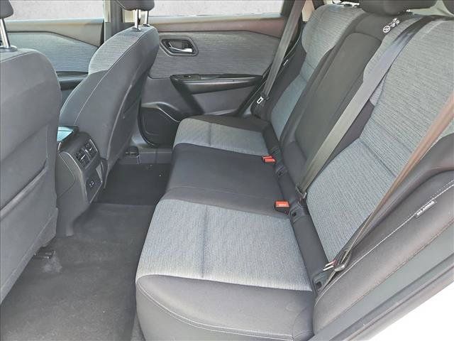 Used 2021 Nissan Rogue SV FWD image 24