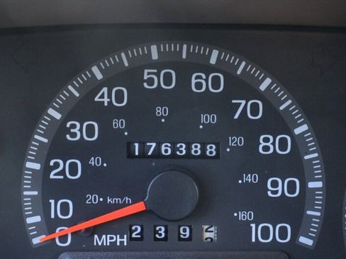 Used 1997 Ford F150 XL image 7