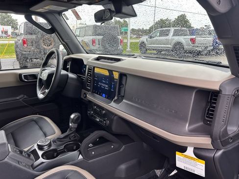 New 2026 Ford Bronco Big Bend w/ Black Diamond Package AWD/4WD image 18
